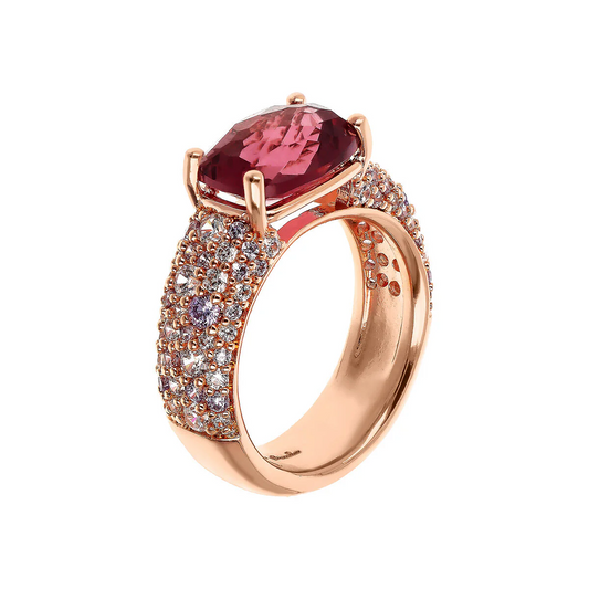 Anillo Bronzallure con gema prismática de corte mosaico burdeos y pavé de circonitas cúbicas