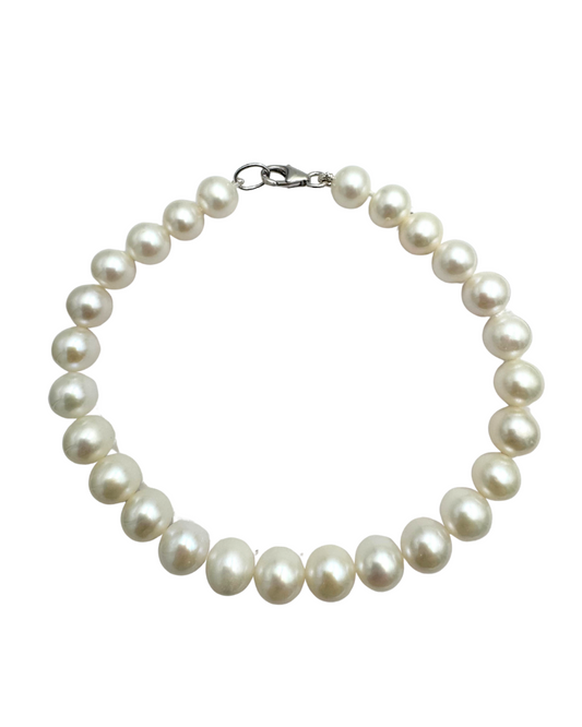 Bracciale con Perle d'Acqua Dolce e Moschettone in Oro Bianco