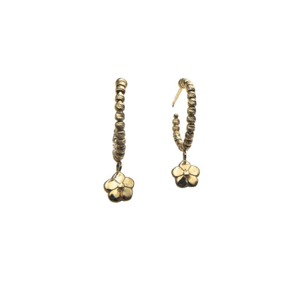 Aros de oro amarillo con esferas de diamantes y colgante de flor