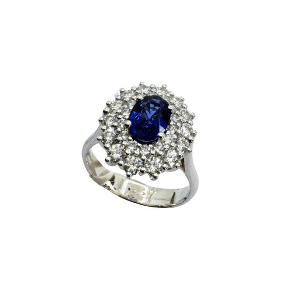 Anello Kate in Oro Bianco con Zaffiro e Doppio Contorno di Diamanti CLSS