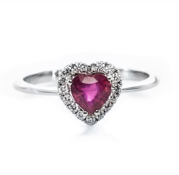 Anillo Bibigì con rubí talla corazón