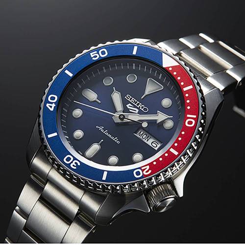 Orologio da Uomo Seiko 5 Sports con Quadrante Blu Pepsi