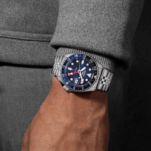 Seiko Orologio 5 Sports GMT con Quadrante Blu