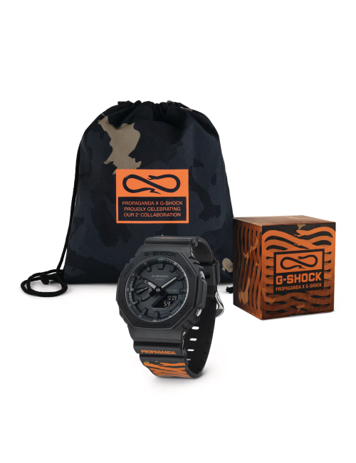 Orologio Collaboration Model Propaganda x G-Shock su Cassa Best Seller GA-2100