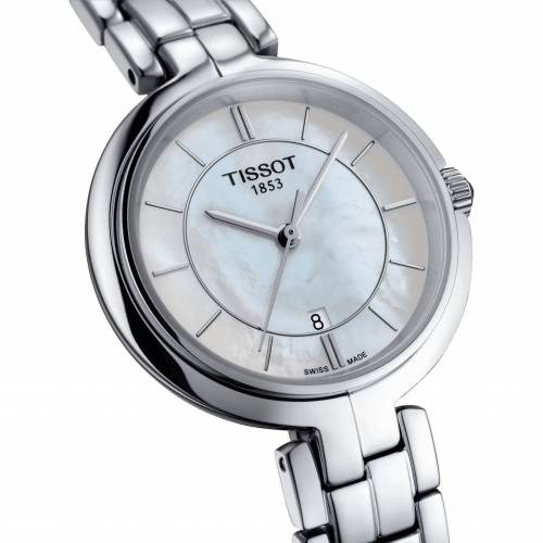 Tissot Flamingo con quadrante in madreperla e cinturino asimmetrico