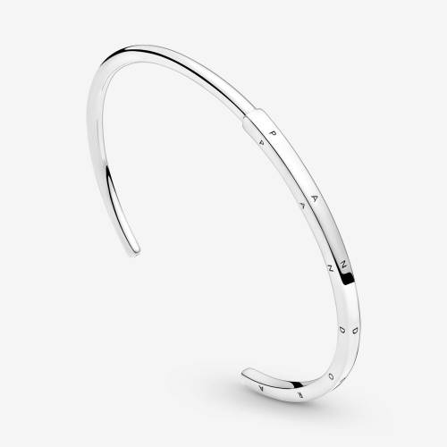 Bracciale Pandora rigido signature in argento sterling 925