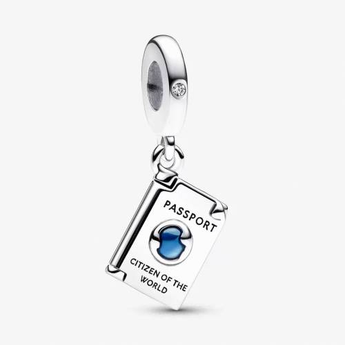 Pandora Charm Pendente Passaporto Apribile "Citizen of the World"