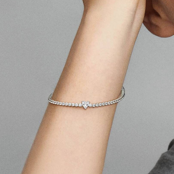 Bracciale Pandora Tennis Con Cuore In Rilievo Bianco 590041C01