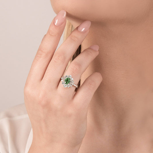 Anello Mirco Visconti Con Smeraldo E Diamanti Taglio Baguette E Brillante