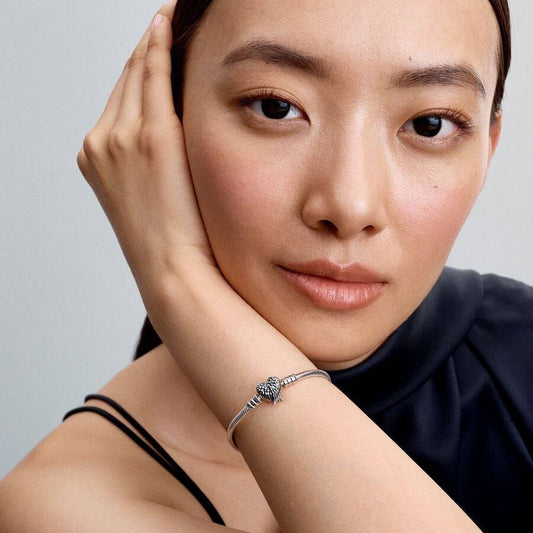 Pulsera Pandora con cierre de corazón y alas de ángel