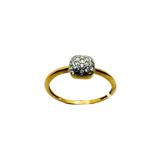 Anello in Oro Giallo 18 KT con Quadrato in Pavé di Zirconi