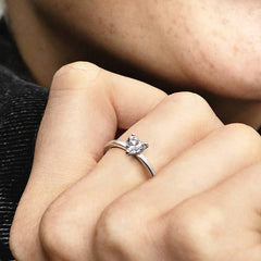 Pandora Solitaire Ring With Heart Stone