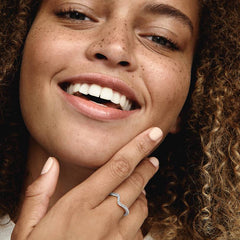Pandora Wave Ring with Bright Stones