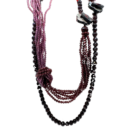 Collana Rajola Abbracci con Granato e Madreperla