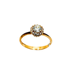Anillo solitario de oro rosa de 18 quilates con circonitas