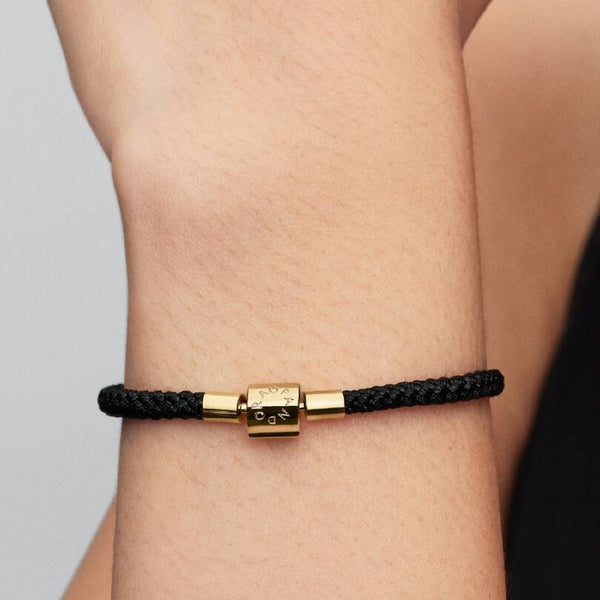 Bracciale Pandora In Corda Nera Con Chiusura a Barile Placcata Oro 14 KT