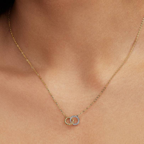 Collana Pandora Cerchi Intrecciati Sfere E Pavé Placcata Oro Giallo 14 KT 364825C01-45