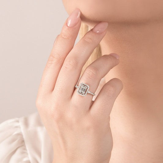 Mirco Visconti Fantasia Ring in White Gold with Brilliant-Cut and Baguette Diamonds