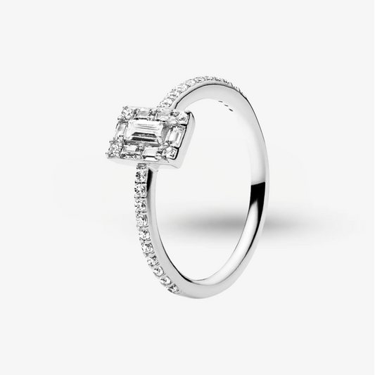 Pandora Shining Ice Ring