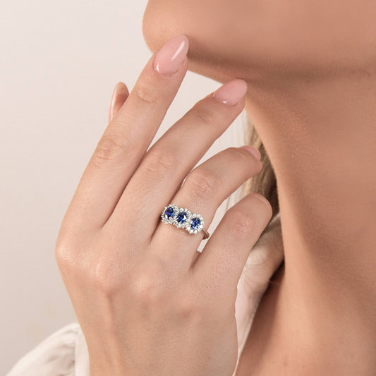 Anillo Trilogy de Mirco Visconti en oro blanco con zafiros y diamantes