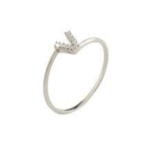 Anillo Rebecca Lux con inicial en oro blanco y diamantes