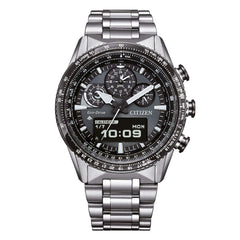 Reloj Citizen Promaster Skyhawk U830 con esfera negra