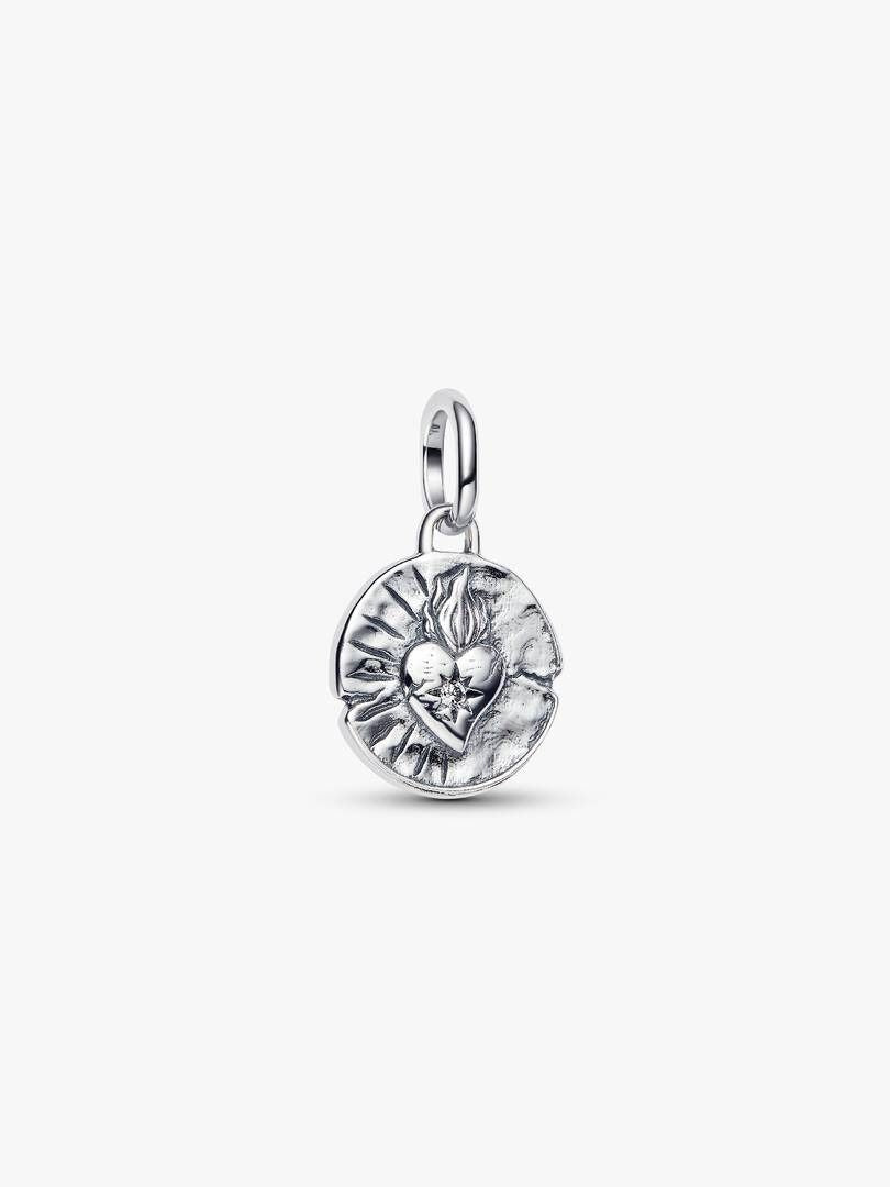 Charm Pandora Medallion Cuore Sacro "Amor Vincit Omnia" 793975C01