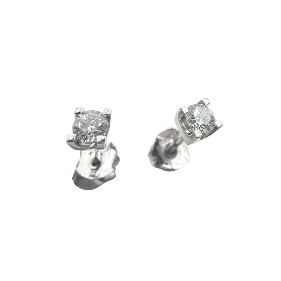 Pendientes Bibigì de oro blanco y punta de diamante de varios quilates