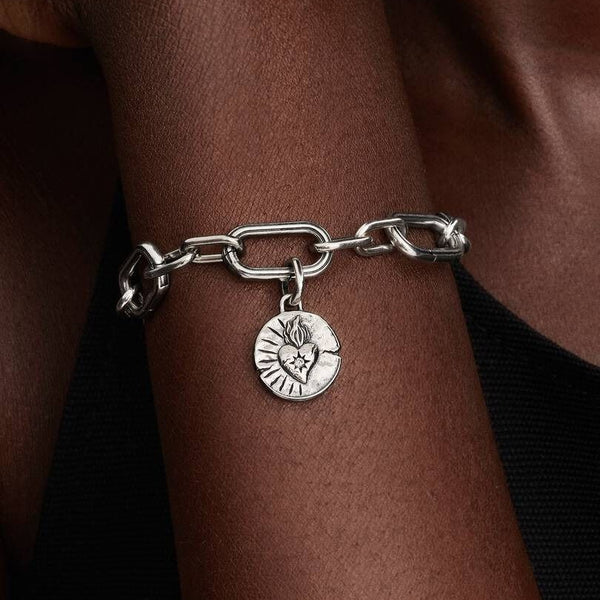 Charm Pandora Medallion Cuore Sacro "Amor Vincit Omnia" 793975C01