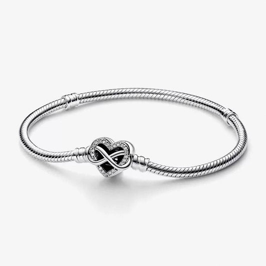 Pulsera Pandora con cierre de corazón infinito y piedras brillantes