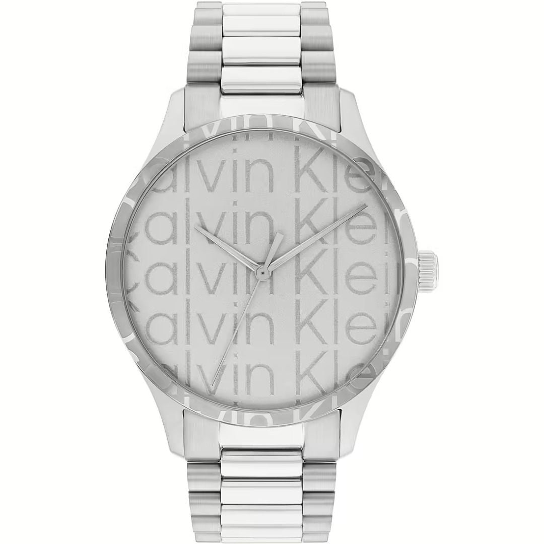 Reloj plateado icónico de Calvin Klein con logotipo