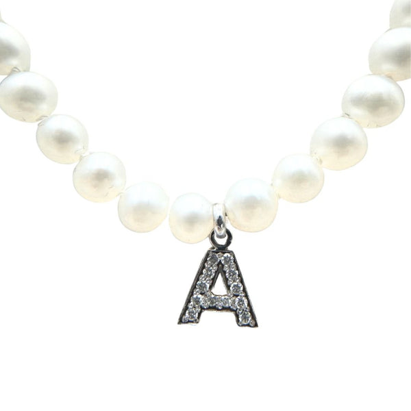 Collar de perlas de agua dulce de 4 mm con cierre de langosta y colgante de oro blanco