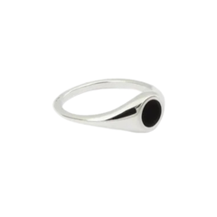 Nove25 Chevalier Round Ring with Black Enamel in Polished Silver
