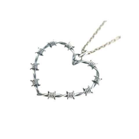 Collar de corazón de alambre de púas del 25 de noviembre