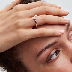 Pandora Ring with Cultured Freshwater Pearls and Light Point
