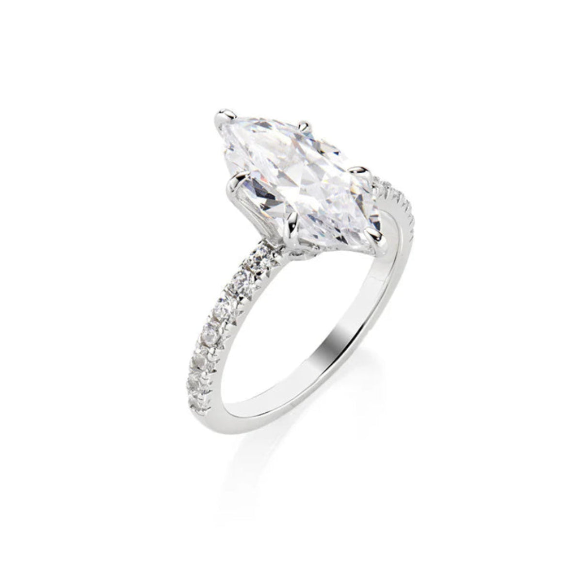 Anillo solitario Amen con circonita de talla marquesa