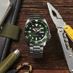 Orologio Seiko 5 Sport con Quadrante Verde Automatico SRPD63K1