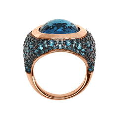 Anillo Bronzallure Chevalier con gema de prisma azul y pavé de circonitas cúbicas