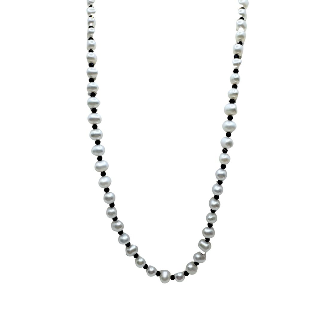 Rajola Simply Necklace with Pearls and Spinel