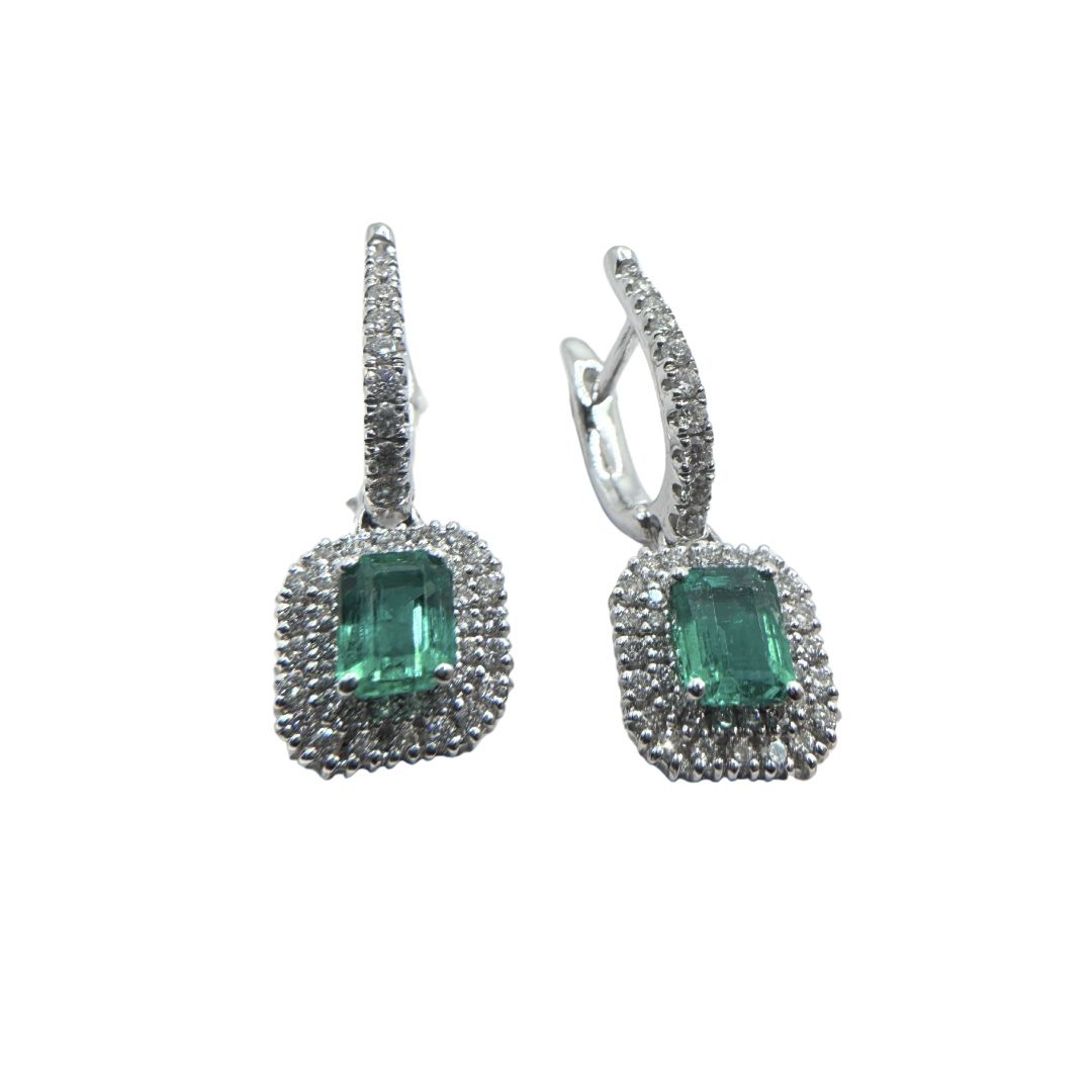 Pendientes colgantes de oro blanco Davite&amp;Delucchi con esmeraldas y diamantes