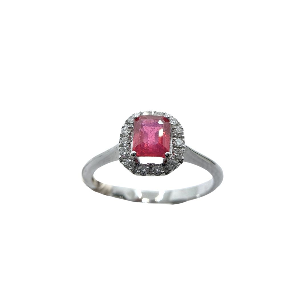 Anillo Bibigì en oro blanco con rubí o zafiro de talla octogonal y diamantes