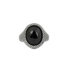 Nove25 Oval Dotted Chevalier Ring with Black Onyx