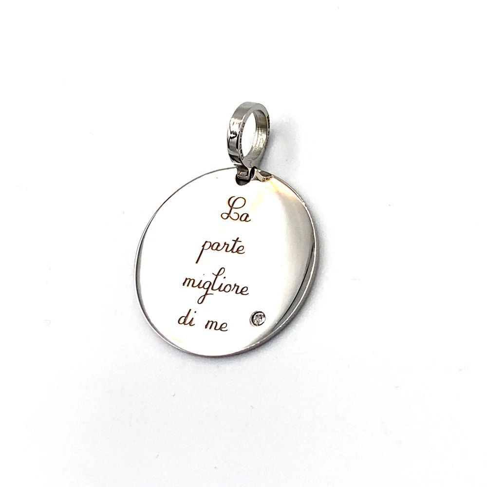 Rebecca Mi Mundo Charm