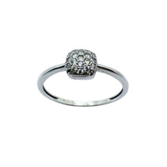 Anillo cuadrado de oro blanco de 18 quilates con pavé de circonitas
