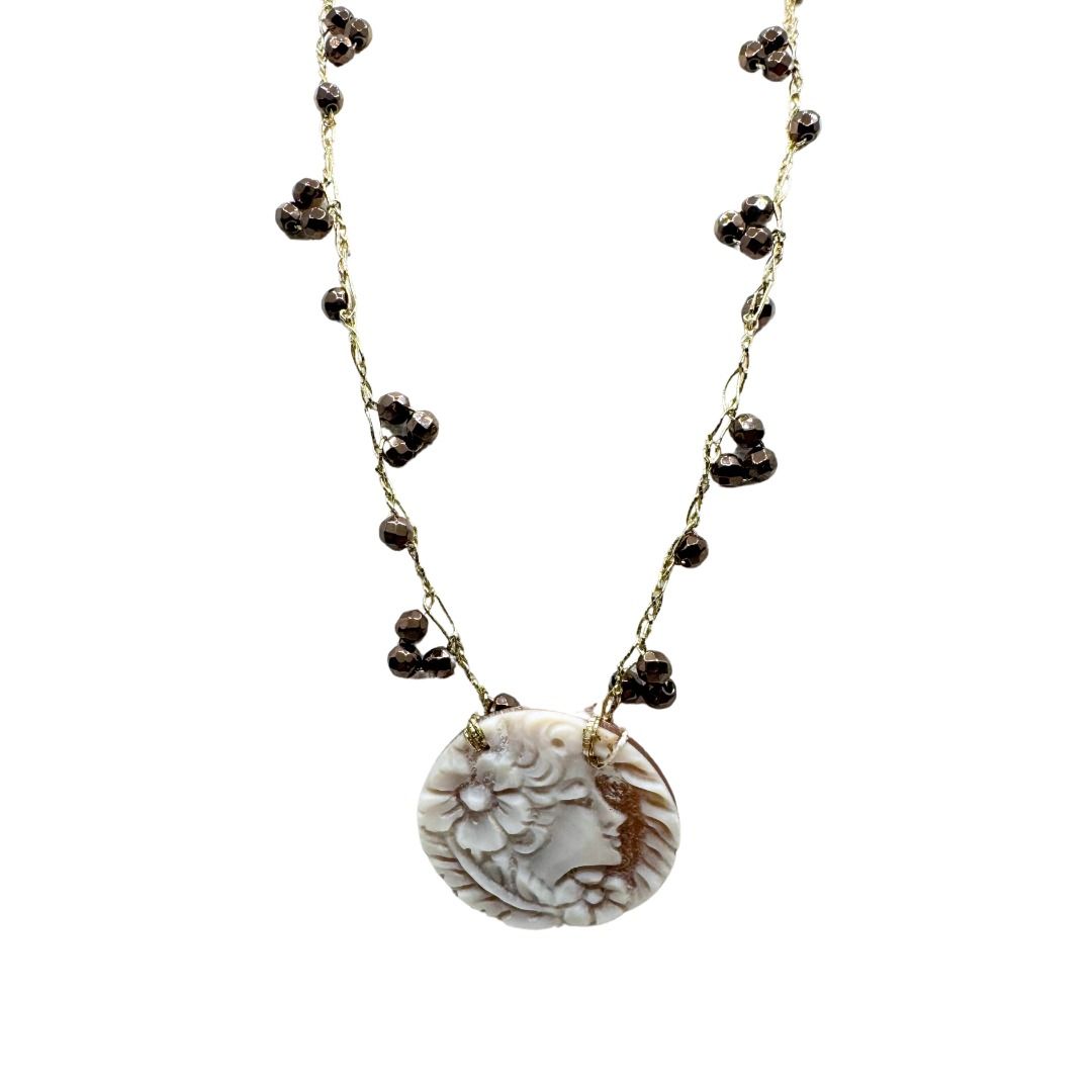 Rajola Lucciola Necklace with Hematite and Cameo