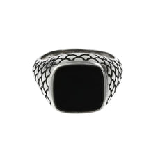 Anillo Albert M. Chevalier con textura de sirena y ónix