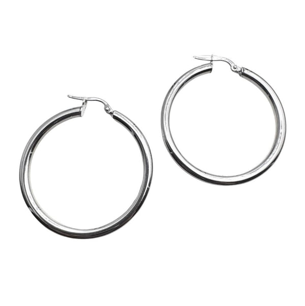 Aros grandes en oro blanco de 18 kt
