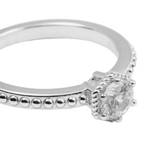 Anillo solitario Shining Dock del 25 de noviembre