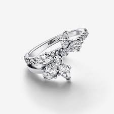 Pandora Asymmetrical Herbarium Ring with Bright Petals