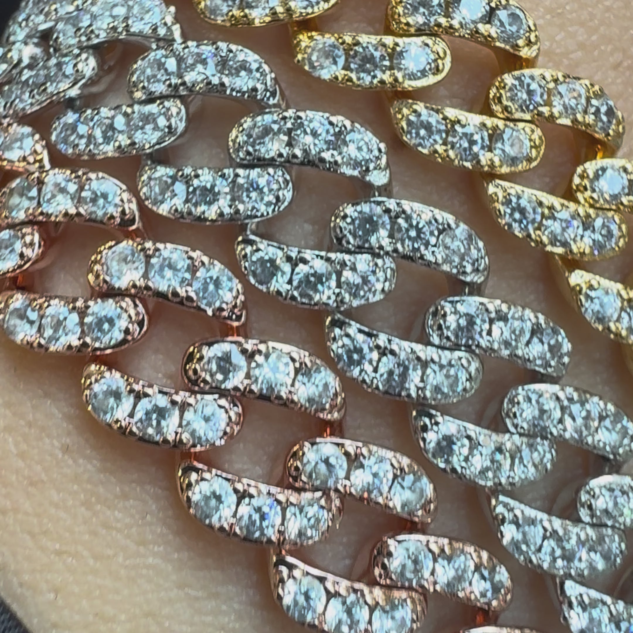 Pulsera Bronzallure de cadena cuadrada con pavé de circonitas cúbicas